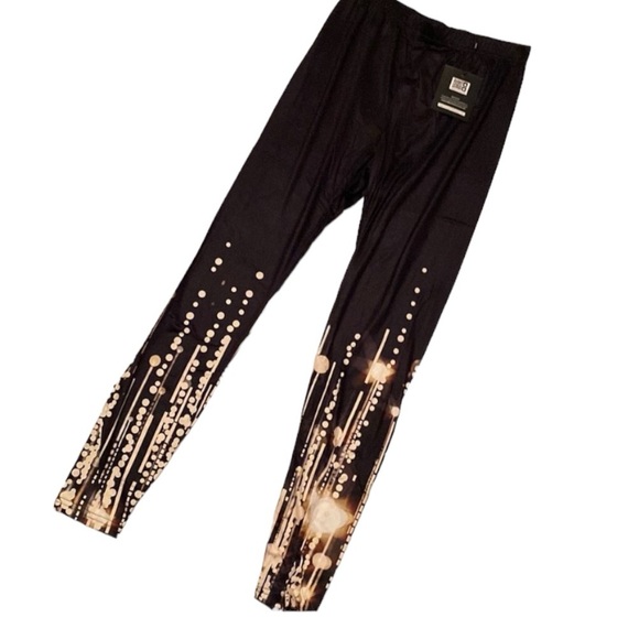 NWT! Leggings with Circle pattern - Picture 6 of 10